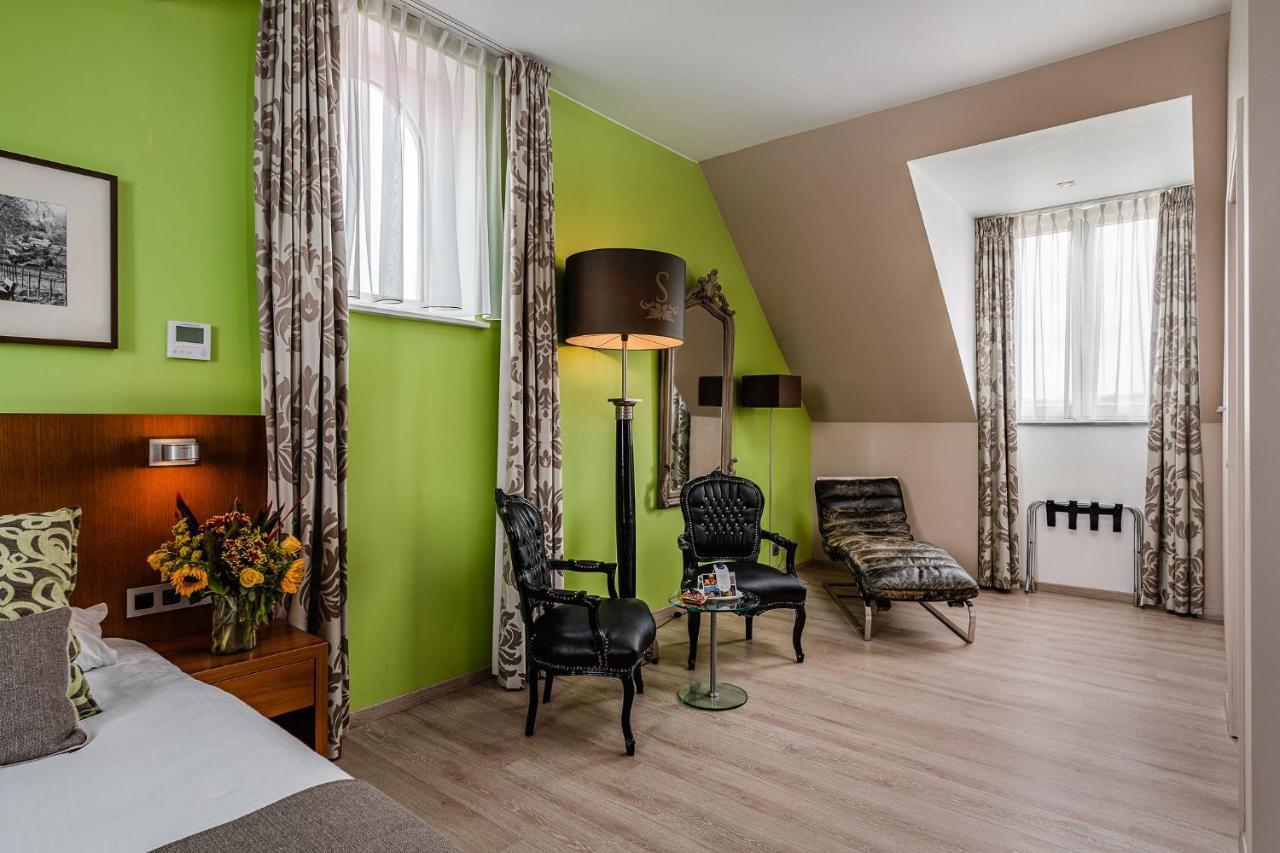 Hotel De Pupiter Kluisbergen Esterno foto